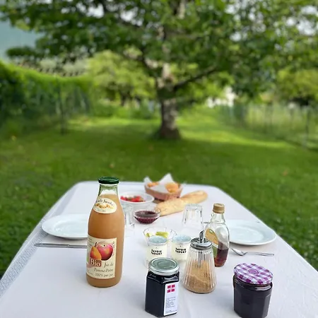 D'hotes Avec Entree Privative Au Calme Dans Maison De Village * Saint-Jorioz